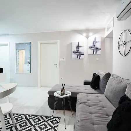 Alek Adriatic Apartment *